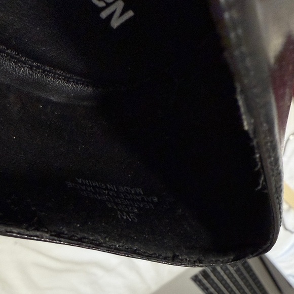 Naturalizer Classic Black Heels - Picture 3 of 5